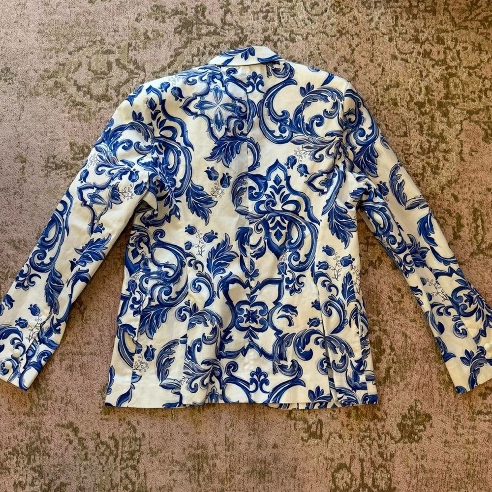 L'AGENCE Blue and Cream Floral Blazer - Picture 4 of 7
